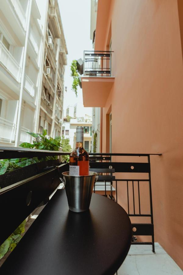 Metis Urbane Living Spaces Афіни Екстер'єр фото